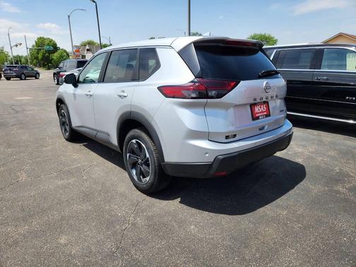 Brilliant Silver Metallic 2025 Nissan Rogue SV