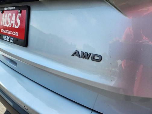 Brilliant Silver Metallic 2025 Nissan Rogue SV