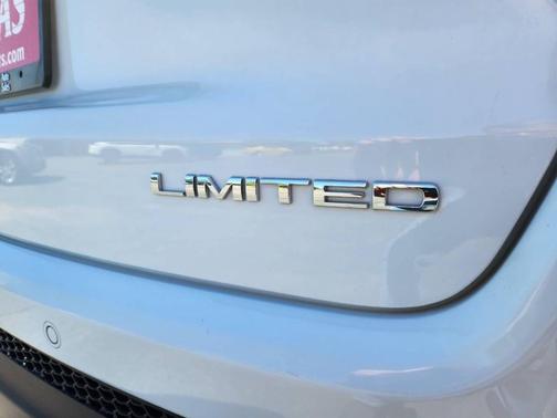 Bright White Clearcoat 2025 Jeep Compass Limited