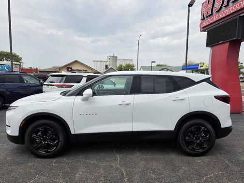 Summit White 2025 Chevrolet Blazer 2LT
