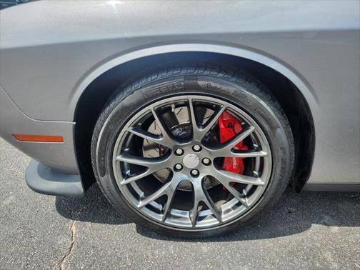 2016 Dodge Challenger SRT 392