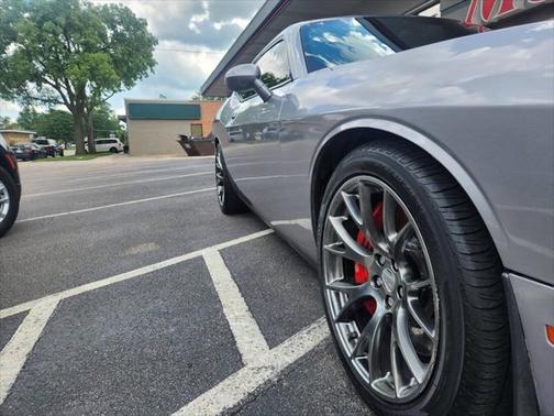 2016 Dodge Challenger SRT 392