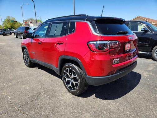 Red Hot Pearlcoat 2025 Jeep Compass Limited