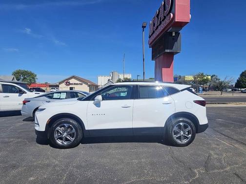Summit White 2025 Chevrolet Blazer 2LT