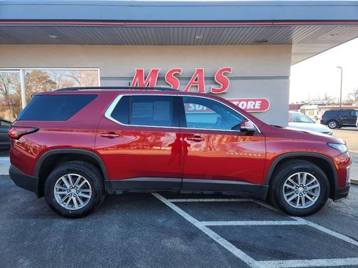 2023 Chevrolet Traverse LT Cloth