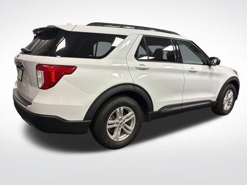 Oxford White 2020 Ford Explorer XLT