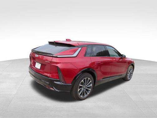 2025 Cadillac LYRIQ Sport