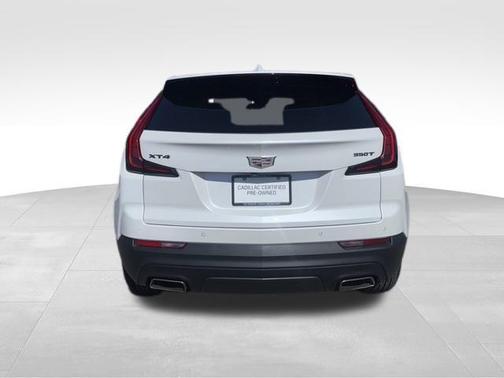 2022 Cadillac XT4 Luxury
