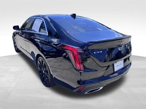 2023 Cadillac CT4 Luxury
