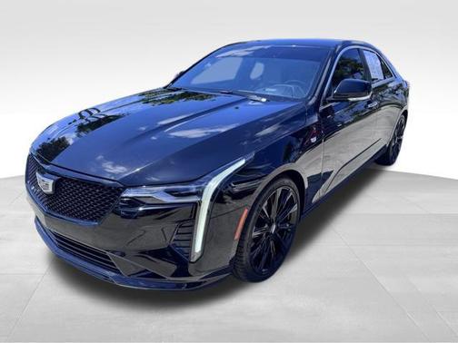 2023 Cadillac CT4 Luxury