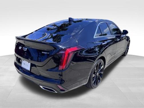 2023 Cadillac CT4 Luxury