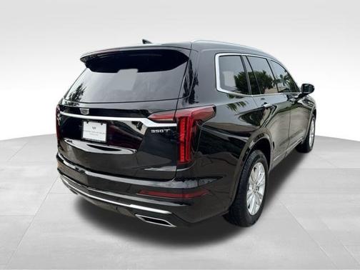 2023 Cadillac XT6 Luxury FWD