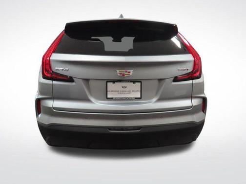 Argent Silver Metallic 2024 Cadillac XT4 Luxury