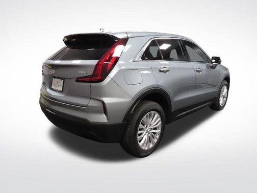 Argent Silver Metallic 2024 Cadillac XT4 Luxury