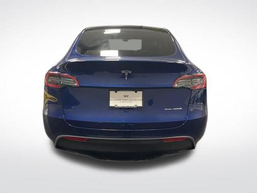 2022 Tesla Model Y Long Range Dual Motor All-Wheel Drive