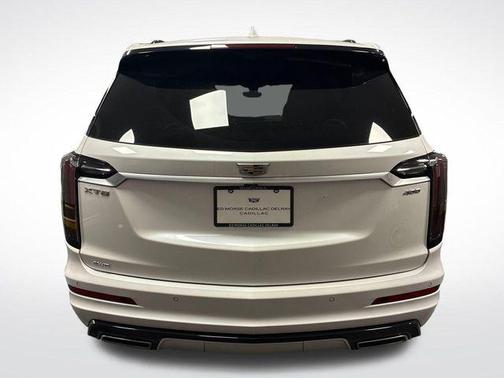 Crystal White Tricoat 2023 Cadillac XT6 Sport AWD