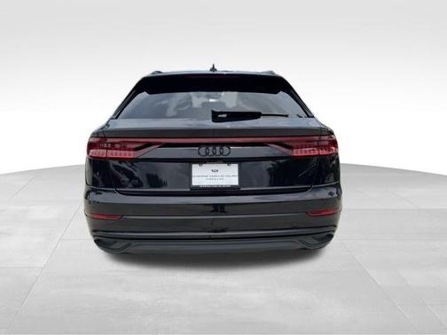 2020 Audi Q8 55 Premium Plus