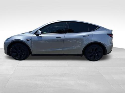 2025 Tesla Model Y Long Range Dual Motor All-Wheel Drive