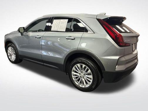 Argent Silver Metallic 2024 Cadillac XT4 Luxury