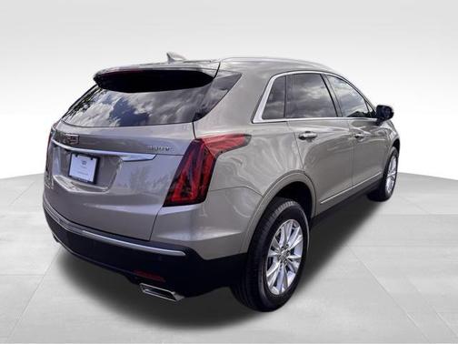 2022 Cadillac XT5 Luxury