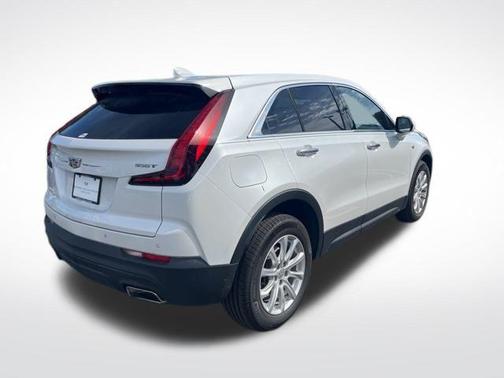 2022 Cadillac XT4 Luxury