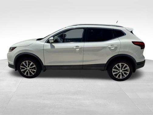 2017 Nissan Rogue Sport SV