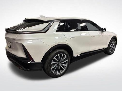 Crystal White Tricoat 2024 Cadillac LYRIQ Sport