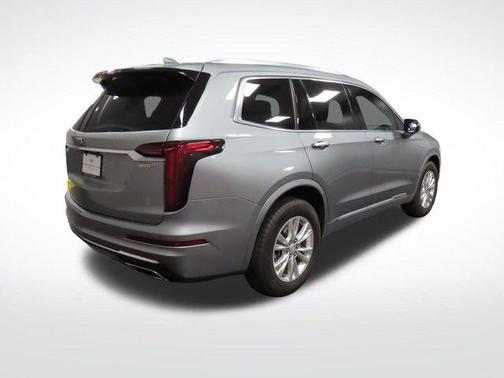 Argent Silver Metallic 2024 Cadillac XT6 Luxury FWD