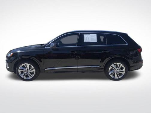 2023 Audi Q7 45 Premium