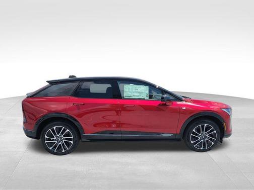 2025 Cadillac OPTIQ Sport 1 AWD