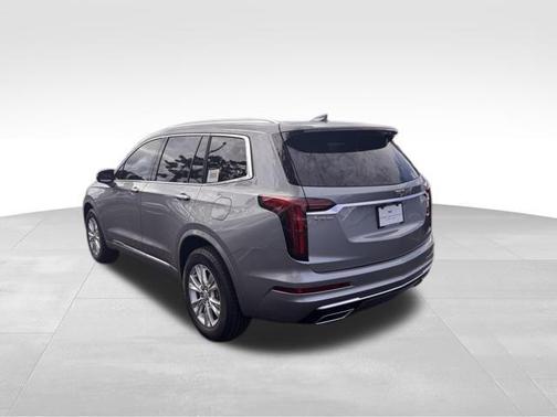 2025 Cadillac XT6 Luxury FWD