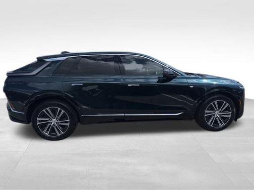2025 Cadillac LYRIQ Luxury