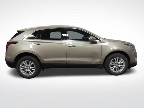 Latte Metallic 2022 Cadillac XT5 Luxury