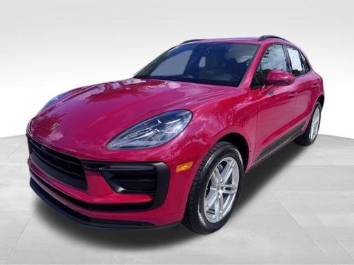 2022 Porsche Macan Base