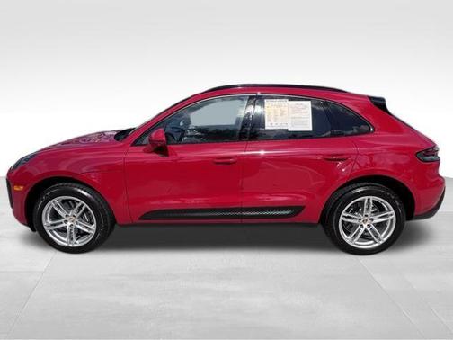 2022 Porsche Macan Base