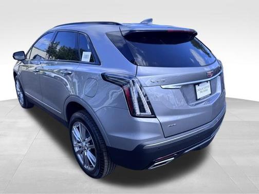 2025 Cadillac XT5 Sport