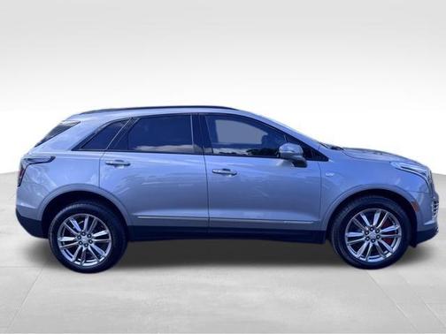 2025 Cadillac XT5 Sport