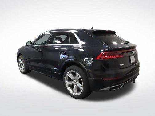 Orca Black Metallic 2021 Audi Q8 55 Premium Plus
