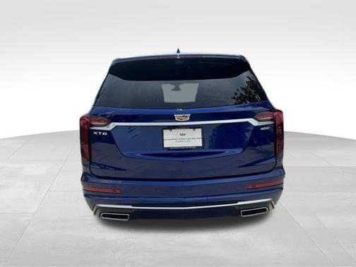 2025 Cadillac XT6 Premium Luxury FWD