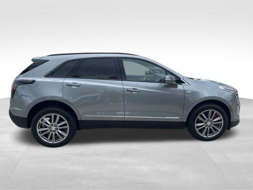 2025 Cadillac XT5 Sport