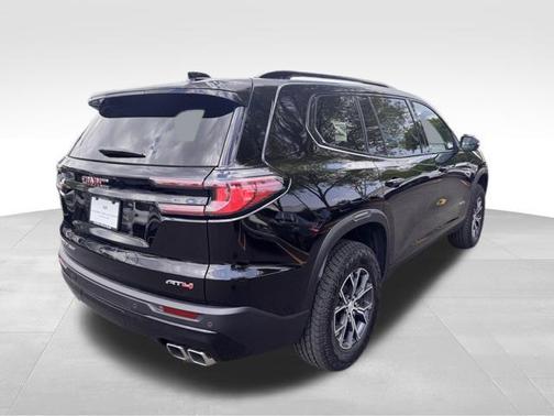 2025 GMC Acadia AWD AT4
