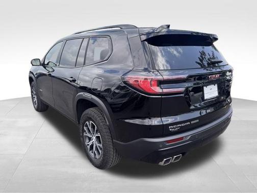 2025 GMC Acadia AWD AT4