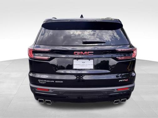 2025 GMC Acadia AWD AT4