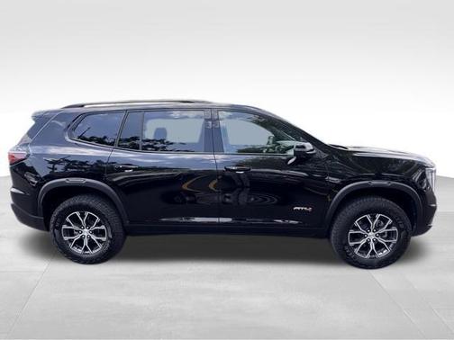 2025 GMC Acadia AWD AT4