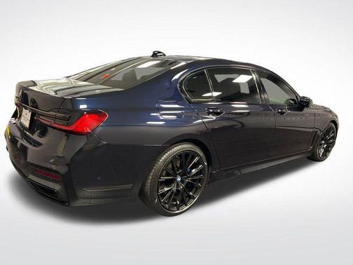 Carbon Black Metallic 2021 BMW 740 740i