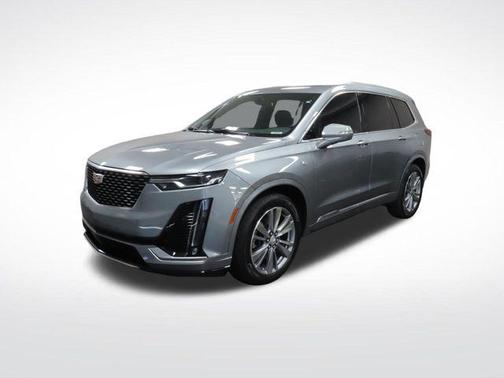 Argent Silver Metallic 2023 Cadillac XT6 Premium Luxury FWD