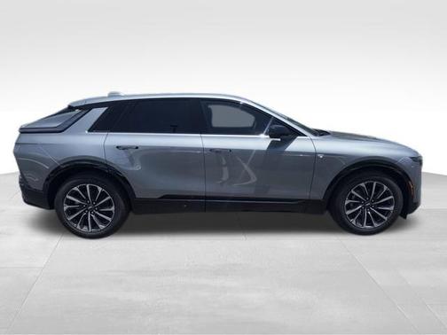 2025 Cadillac LYRIQ Sport