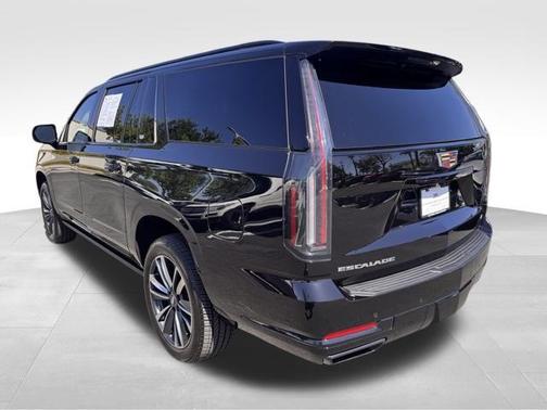 2025 Cadillac Escalade ESV Sport