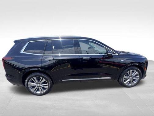 2025 Cadillac XT6 Premium Luxury FWD