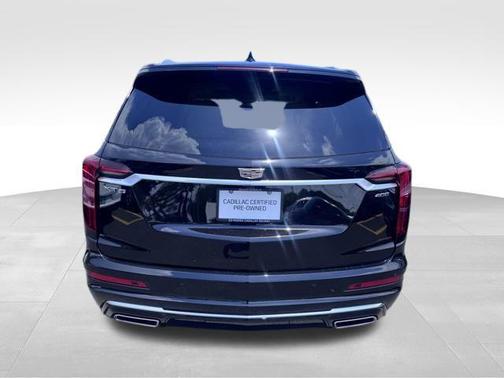 2025 Cadillac XT6 Premium Luxury FWD